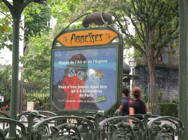  le metro Abbesses